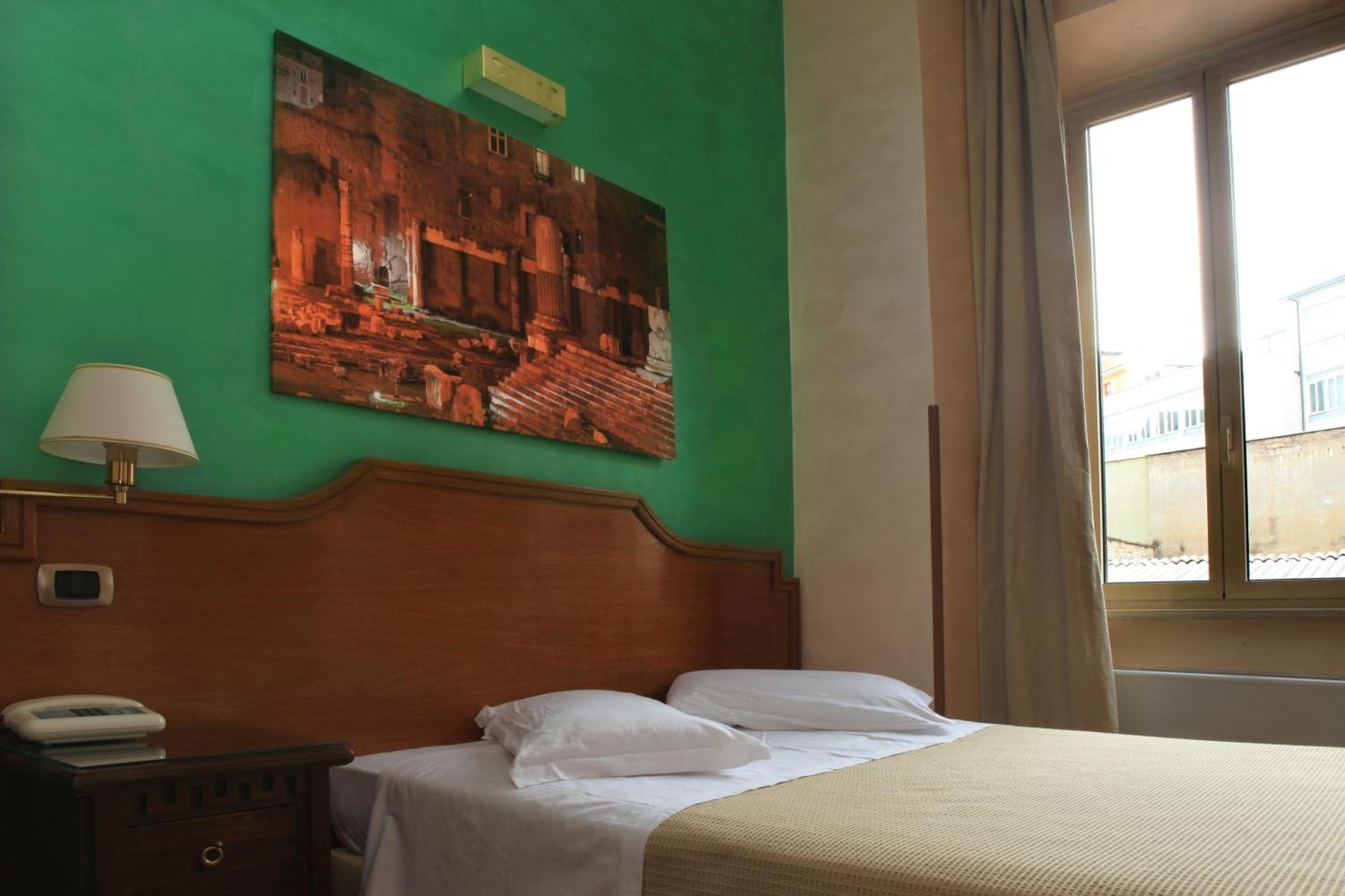 Hotel Kent Ρώμη Εξωτερικό φωτογραφία